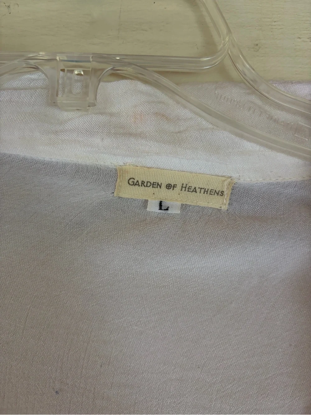 Garden of Heathens white button up blouse with a flowy fit - Picture 3 of 4